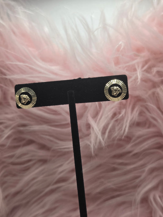 Aretes
